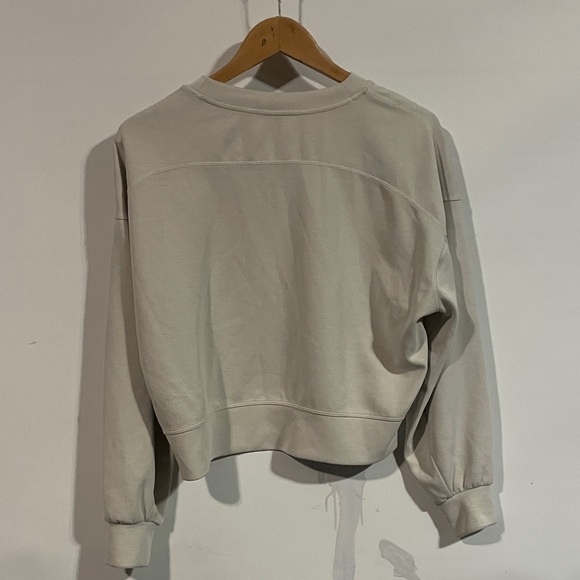 Lululemon Athletica Cream crewneck Sweatshirt - Picture 3 of 3